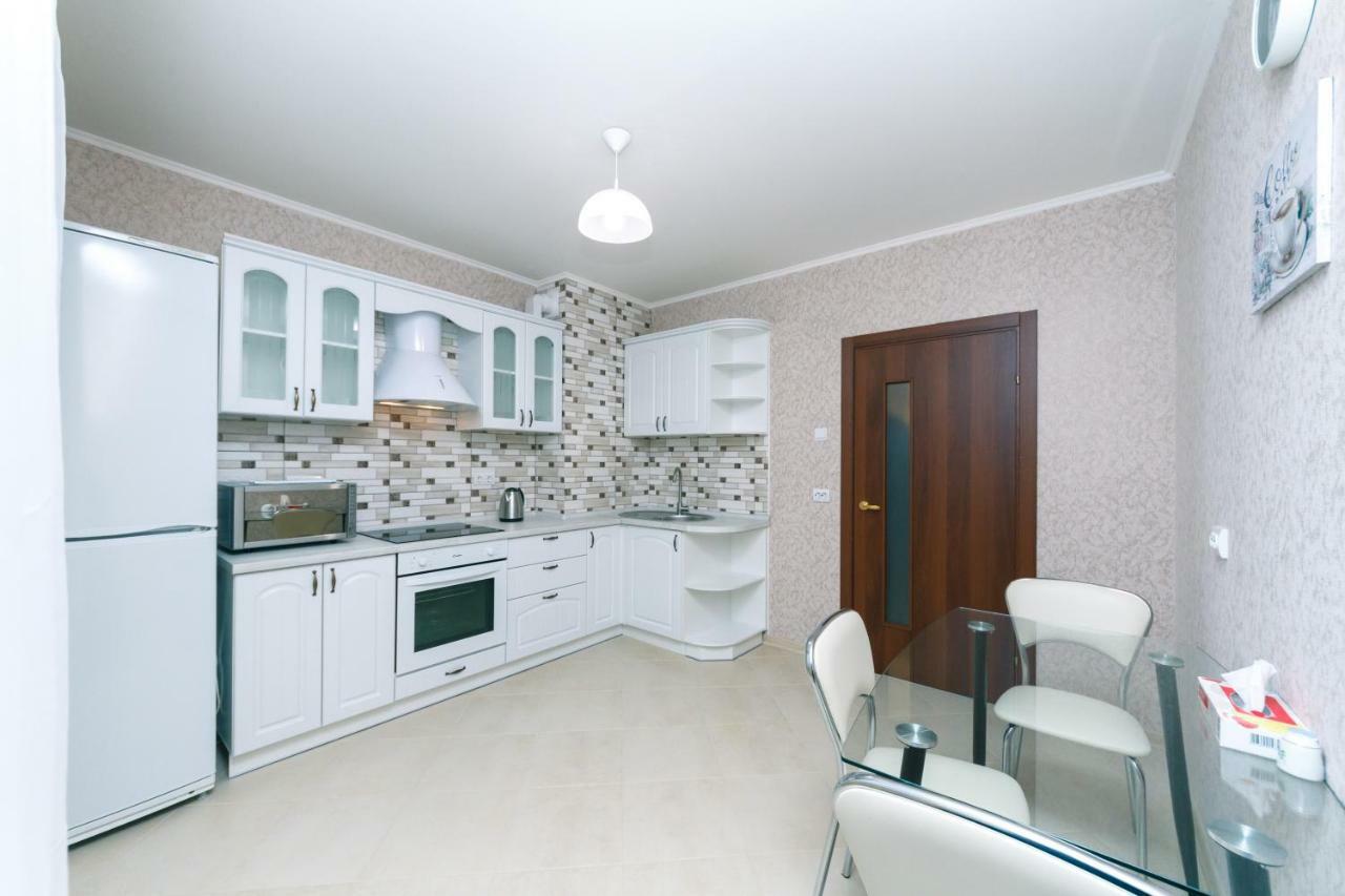 Видовая Квартира Yaroslavichi-2 Vychhorod Extérieur photo
