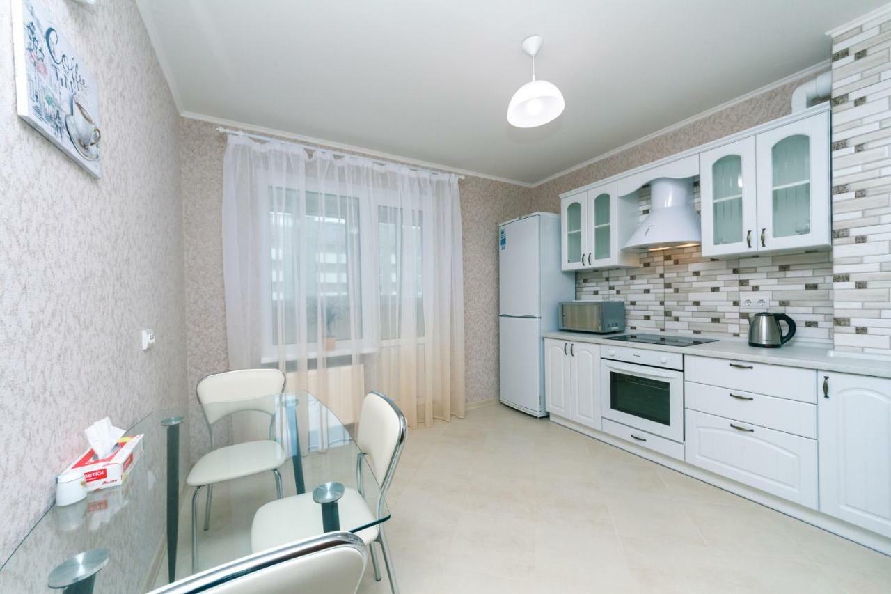 Видовая Квартира Yaroslavichi-2 Vychhorod Extérieur photo